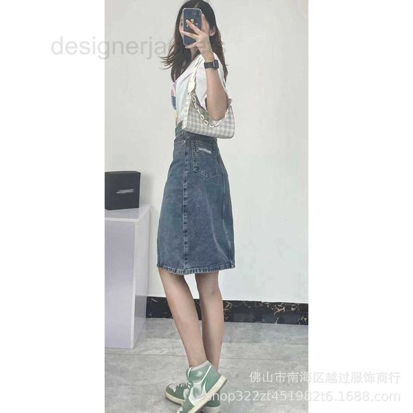 skirts designer front split denim skirt blue nostalgic wash pearl diamond button back pocket letter high waist a-line long dress xz1r, Black
skirts designer front split denim skirt blue nostalgic wash pearl diamond button back pocket letter high waist a-line long dress xz1r, Black