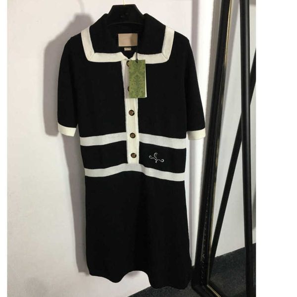 23ss brand designer women dress gg embroidery letter black white matching color lapel wool knitted short-sleeved dress womens clothing a1, Black;gray
23ss brand designer women dress gg embroidery letter black white matching color lapel wool knitted short-sleeved dress womens clothing a1, Black;gray