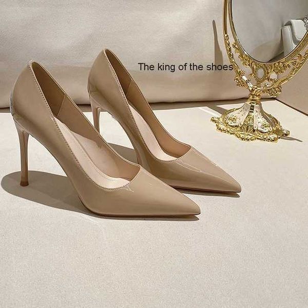 shoes high heels women's slim heels fashion black pointed style versatile large women's autumn french small fragrant
shoes high heels women's slim heels fashion black pointed style versatile large women's autumn french small fragrant