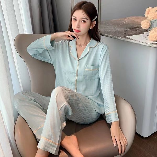 men's sleepwear silk pajamas women's light luxury home clothes women's pajamas casual loose long-sleeved trousers two-piece s, Black;brown
men's sleepwear silk pajamas women's light luxury home clothes women's pajamas casual loose long-sleeved trousers two-piece s, Black;brown