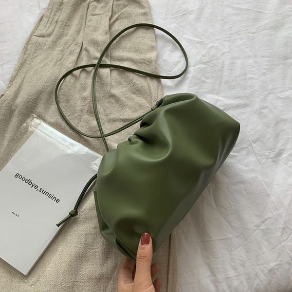 evening bags hobos designer cloud shape women day clutch pleated dumpling shoulder messenger small cute lady crossbody handbag 230320
evening bags hobos designer cloud shape women day clutch pleated dumpling shoulder messenger small cute lady crossbody handbag 230320