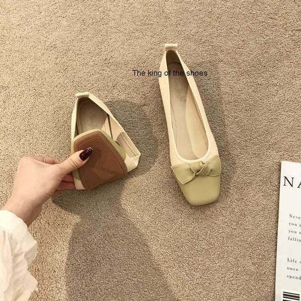 dress shoes french square head small fragrant bean shoes 2022 summer shallow mouth gentle lady soft sole low heel small crowd temperament, Black
dress shoes french square head small fragrant bean shoes 2022 summer shallow mouth gentle lady soft sole low heel small crowd temperament, Black