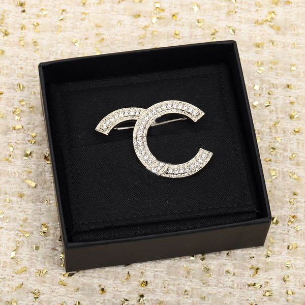 2023 luxury quality charm brooch with sparkly diamond in 18k gold plated have box stamp ps7632a, Golden
2023 luxury quality charm brooch with sparkly diamond in 18k gold plated have box stamp ps7632a, Golden