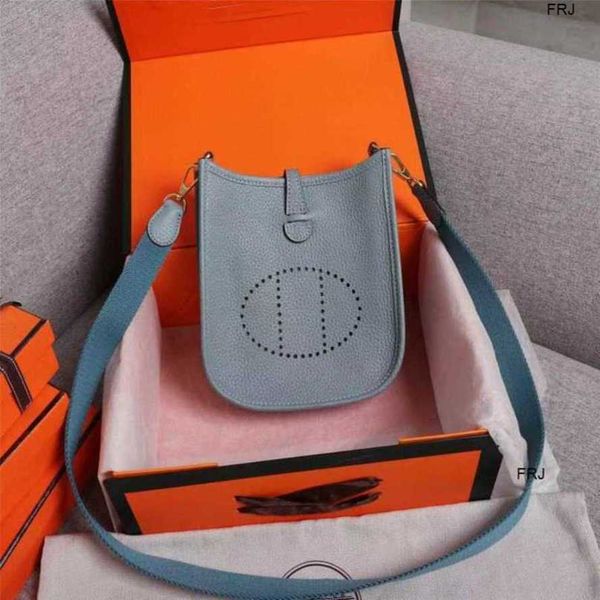 designer evelyn bags h family womens mini perforated bucket original new female cross car have logo have logo frj
designer evelyn bags h family womens mini perforated bucket original new female cross car have logo have logo frj