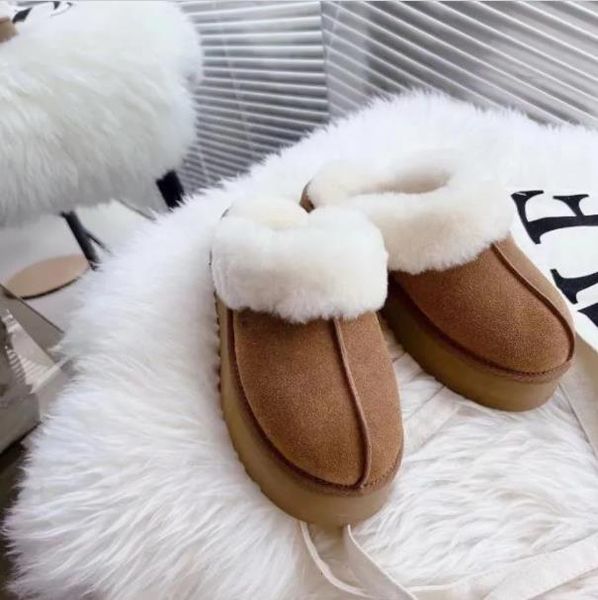 mini snow boot thick soled slippers leather boots warm boots classic 5854 fashion women 's keep plush us4--us12 factory hot, Black
mini snow boot thick soled slippers leather boots warm boots classic 5854 fashion women 's keep plush us4--us12 factory hot, Black