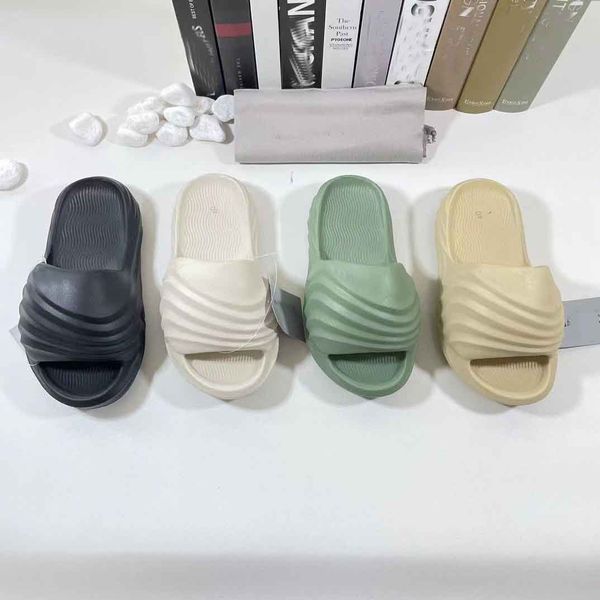 men's new bubble drag eve slippers thick 2023 spring/summer fashion drag high grade young universal bag sports sliver, Black
men's new bubble drag eve slippers thick 2023 spring/summer fashion drag high grade young universal bag sports sliver, Black