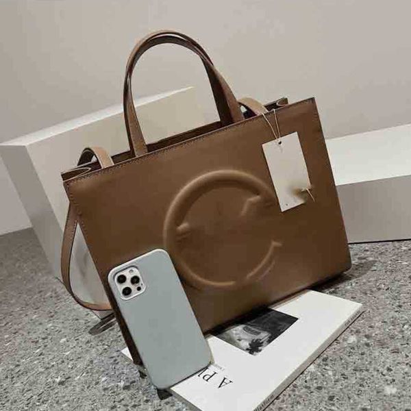 designer telfars bags handbag small and simple texture shopping portable letter women's fashion one-shoulder cross-body tote box
designer telfars bags handbag small and simple texture shopping portable letter women's fashion one-shoulder cross-body tote box