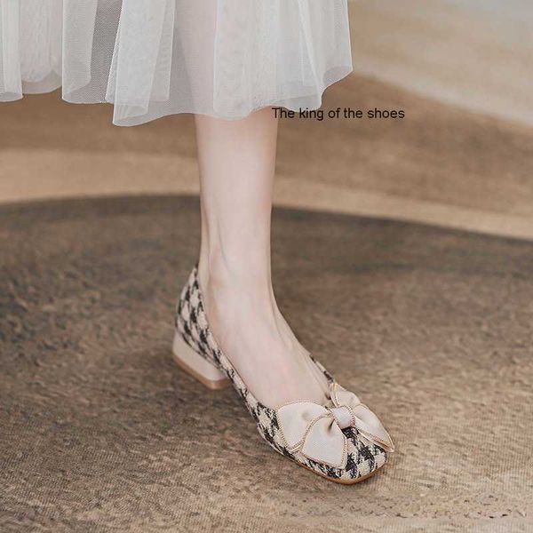 dress shoes low heel shoes women's bow small fragrant wind thick heels new fairy style versatile shallow shoes, Black
dress shoes low heel shoes women's bow small fragrant wind thick heels new fairy style versatile shallow shoes, Black