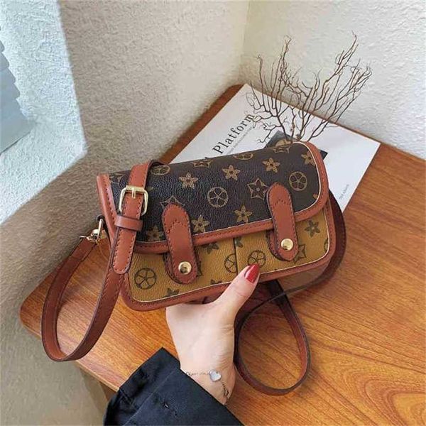 handbag 2023 new bag contrast female old flower small square texture women's shoulder messenger
handbag 2023 new bag contrast female old flower small square texture women's shoulder messenger