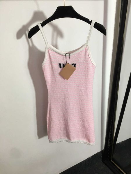 23ss brand designer women dress breast letter stripe knitted color matching suspender dresses womens clothing, Black;gray
23ss brand designer women dress breast letter stripe knitted color matching suspender dresses womens clothing, Black;gray