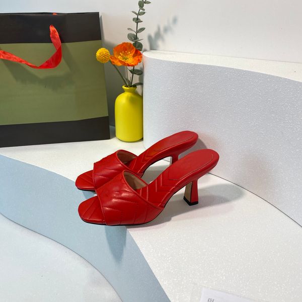 2023 women luxurys designers high heel sandals slippers fashion classic designer summer dresses flipflop elegant mature ladies black white r
2023 women luxurys designers high heel sandals slippers fashion classic designer summer dresses flipflop elegant mature ladies black white r