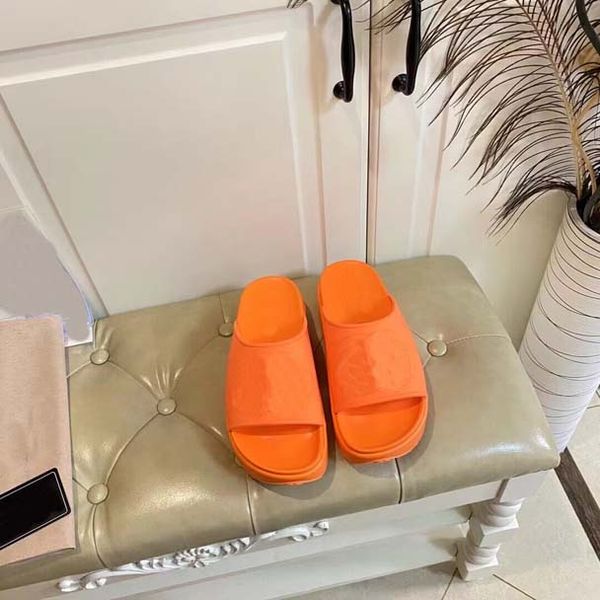 designer thick heeled beach slippers men's and women's luxury sandals thick heeled summer shoes 35-45, Black
designer thick heeled beach slippers men's and women's luxury sandals thick heeled summer shoes 35-45, Black