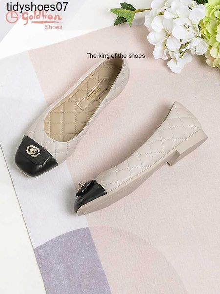 2022 oran triangle spring new mosaic small fragrant flat shoes versatile white shallow mouth sheepskin single shoes women, Black
2022 oran triangle spring new mosaic small fragrant flat shoes versatile white shallow mouth sheepskin single shoes women, Black