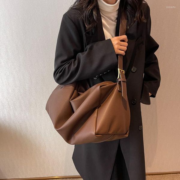shoulder bags travel large capacity women lady leather single crossbody handbag messenger totes satchel packsack bag
shoulder bags travel large capacity women lady leather single crossbody handbag messenger totes satchel packsack bag