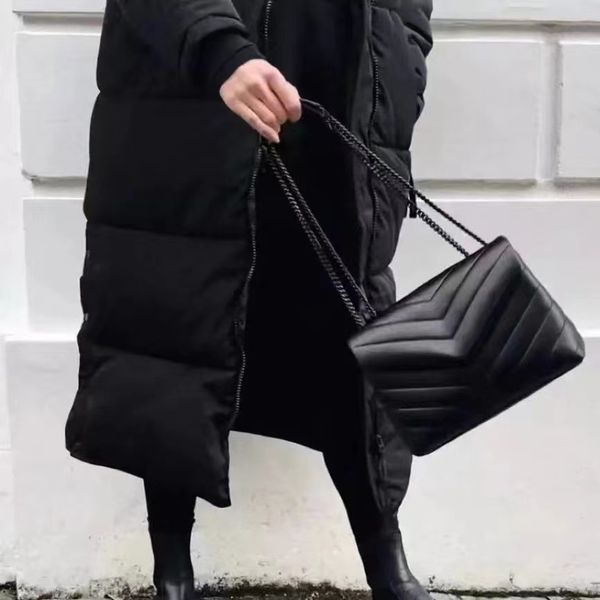 evening bags fashion highquality leather chain shoulder square womens handbag designer brand crossbody lady messenger 230320
evening bags fashion highquality leather chain shoulder square womens handbag designer brand crossbody lady messenger 230320