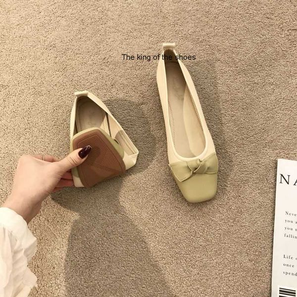 dress shoes french square head small fragrant bean shoes 2022 summer shallow mouth gentle lady soft sole low heel small crowd temperament, Black
dress shoes french square head small fragrant bean shoes 2022 summer shallow mouth gentle lady soft sole low heel small crowd temperament, Black