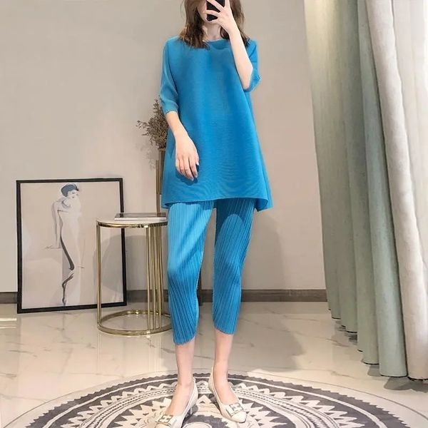 womens two piece pants candy color pleated suit women summer 2 piece set fashion half sleeve loose pullover calflength pencil pants casual, White
womens two piece pants candy color pleated suit women summer 2 piece set fashion half sleeve loose pullover calflength pencil pants casual, White