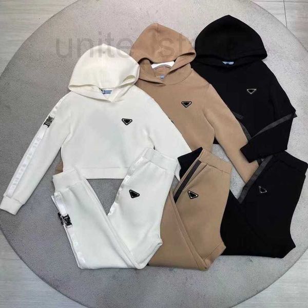 women's tracksuits designer women tracksuits casual pullover with hat sports hoodie design classic triangle autumn and winter fashion c, Gray
women's tracksuits designer women tracksuits casual pullover with hat sports hoodie design classic triangle autumn and winter fashion c, Gray