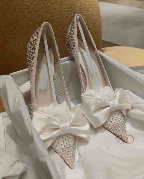 luxury love sandals shoes black white crystal mesh pumps with bow women pointed toe high heels party dress wedding lady elegant working
luxury love sandals shoes black white crystal mesh pumps with bow women pointed toe high heels party dress wedding lady elegant working