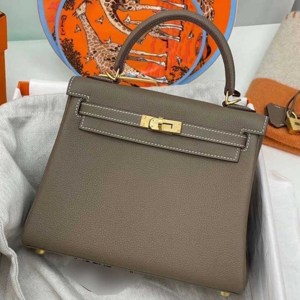 designer handbag herms kelyss backpacks black handmade wax hand bag lychee pattern leather outer handbagabgl
designer handbag herms kelyss backpacks black handmade wax hand bag lychee pattern leather outer handbagabgl