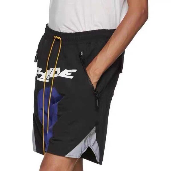 men's shorts 2rhude3m reflective ins manager rapper matching color-blocking printed men's and women's shorts, White;black
men's shorts 2rhude3m reflective ins manager rapper matching color-blocking printed men's and women's shorts, White;black