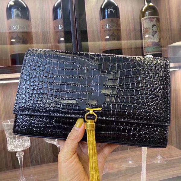luxury women designer bag genuine leather crocodile pattern crossbody handbag chain shoulder bags messenger clutch cross body designer handb
luxury women designer bag genuine leather crocodile pattern crossbody handbag chain shoulder bags messenger clutch cross body designer handb