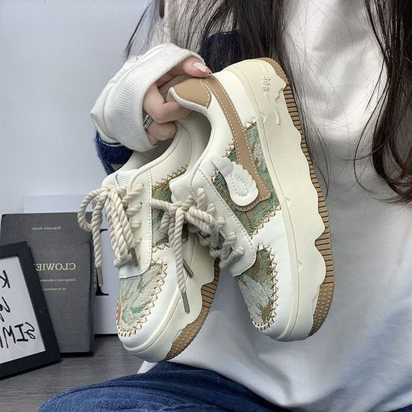dress shoe s spring all match retro embroidery white ins thick bottom casual students 230321, Black
dress shoe s spring all match retro embroidery white ins thick bottom casual students 230321, Black