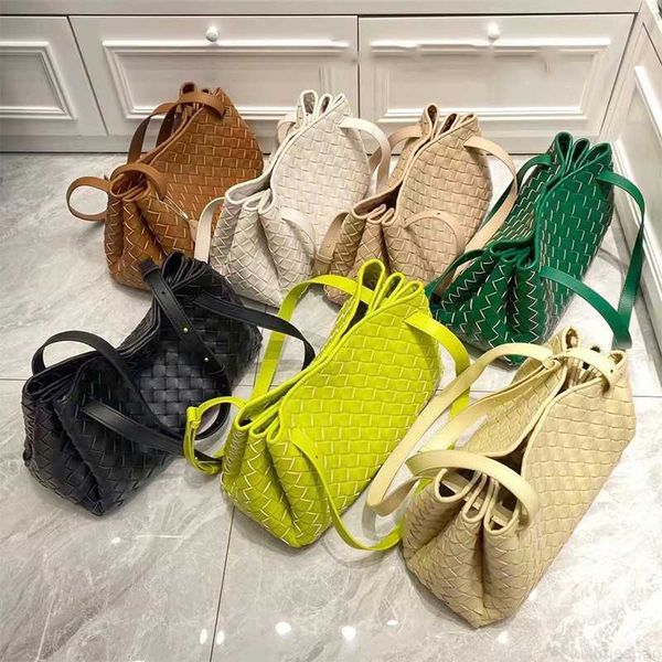 botega venates jodie mini teen intrecciato pouch woven cowhide large capacity tote commuter handbag one shoulder crossbody portable fashion
botega venates jodie mini teen intrecciato pouch woven cowhide large capacity tote commuter handbag one shoulder crossbody portable fashion