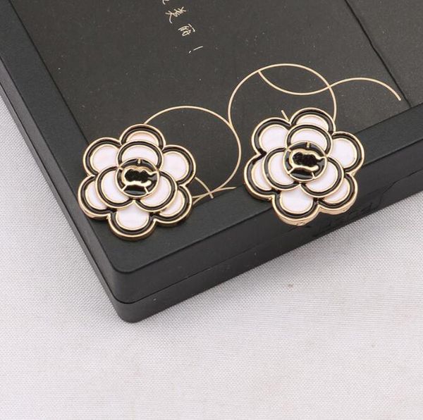 fashion luxury brand designers stud geometric famous women 18k gold plated 925 silver earring wedding party jewerlry, Golden;silver
fashion luxury brand designers stud geometric famous women 18k gold plated 925 silver earring wedding party jewerlry, Golden;silver