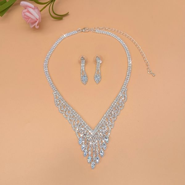 6 style elegant pendant earring suit inlaid zircon rhinestone earring twinkle bridal neklace chain adjustable length necklace women non fadi, Silver
6 style elegant pendant earring suit inlaid zircon rhinestone earring twinkle bridal neklace chain adjustable length necklace women non fadi, Silver