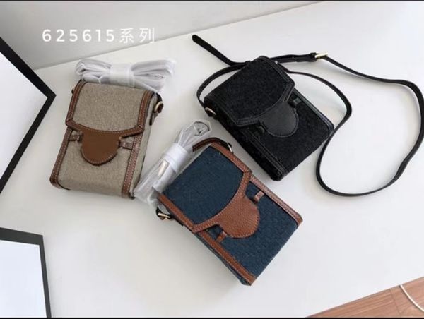 luxury designer fashion shoulder bag marmomt leather mobile phone bag business card holder women's wallet classic letter key card bag d
luxury designer fashion shoulder bag marmomt leather mobile phone bag business card holder women's wallet classic letter key card bag d