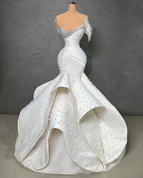 luxury mermaid evening dresses sleeveless v neck satin beaded appliques sequins pearls floor length fold train prom dresses formal gowns plu, Black;red
luxury mermaid evening dresses sleeveless v neck satin beaded appliques sequins pearls floor length fold train prom dresses formal gowns plu, Black;red