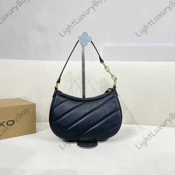 luxury bag designer smooth leather fashion classic wallet square women's travel handbags brand metal sign shoulder clutch bags 230321
luxury bag designer smooth leather fashion classic wallet square women's travel handbags brand metal sign shoulder clutch bags 230321