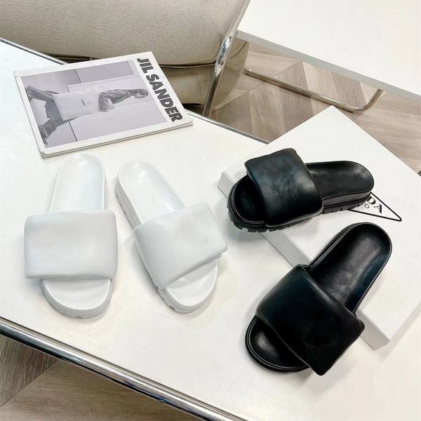 new designer bread slippers women flats peep toe platform lazy shoes slip on mules round toe party casual half slippers 35-40, Black
new designer bread slippers women flats peep toe platform lazy shoes slip on mules round toe party casual half slippers 35-40, Black