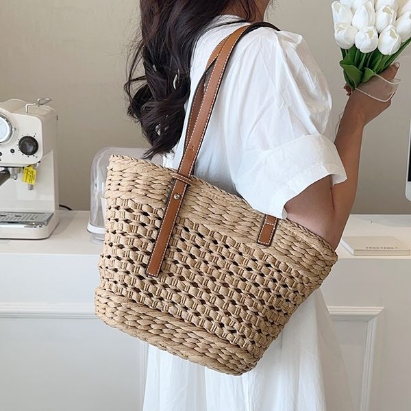 evening bags unixinu 2023 summer handwoven straw beach tote for women vintage hollow out handbag basket rattan vacation shoulder bag 230321
evening bags unixinu 2023 summer handwoven straw beach tote for women vintage hollow out handbag basket rattan vacation shoulder bag 230321