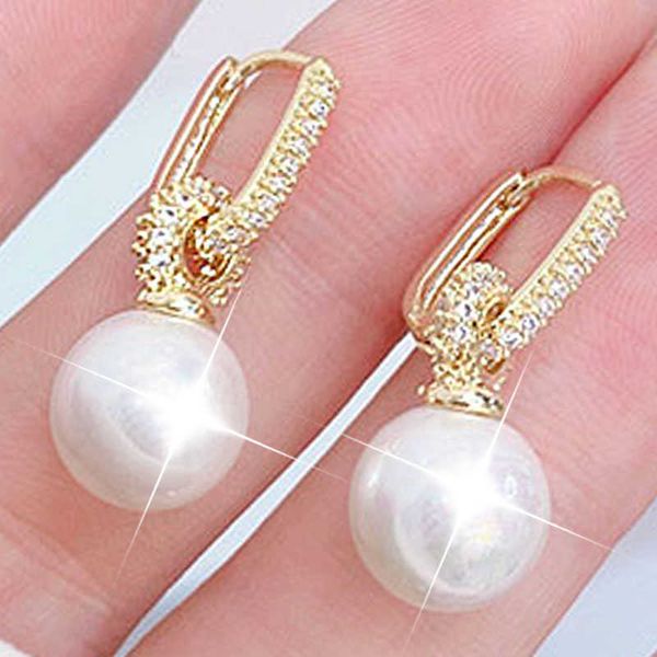 charm juwang round shape romantic exquisite zircon earring for lady temperament shine 14k real gold luxury pearl trend earring pendant g2303, Golden
charm juwang round shape romantic exquisite zircon earring for lady temperament shine 14k real gold luxury pearl trend earring pendant g2303, Golden
