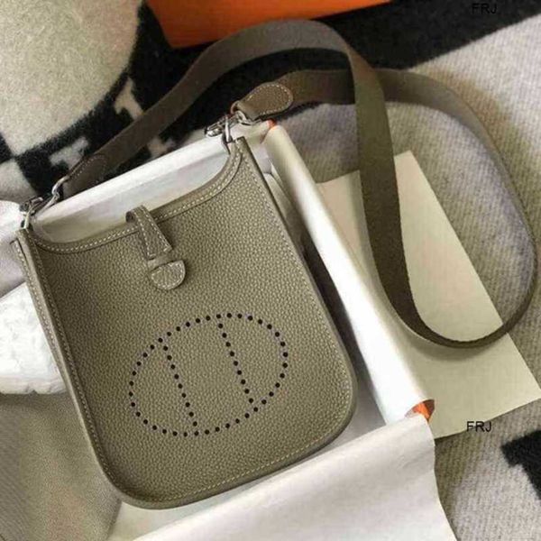 designer evelyn bags fashion classic handbag evelyns mini leather messenger bag layer togo calfskin litchi pattern bucke yj1n
designer evelyn bags fashion classic handbag evelyns mini leather messenger bag layer togo calfskin litchi pattern bucke yj1n