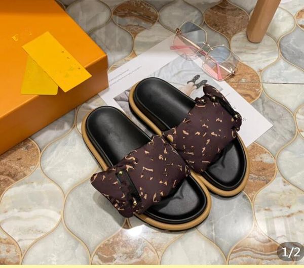 designers pool pillow mules women sandals sunset flat comfort mules padded front strap slippers fashionable easy small high heeled one-sided, Black
designers pool pillow mules women sandals sunset flat comfort mules padded front strap slippers fashionable easy small high heeled one-sided, Black