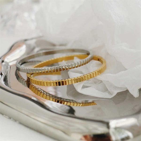 luxury ornamentsthin stripe gear bangles for women stainless steel minimalist waterproof jewelry gift, Silver
luxury ornamentsthin stripe gear bangles for women stainless steel minimalist waterproof jewelry gift, Silver