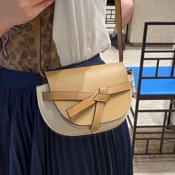 designer loews bags 2023 new diagonal span shoulder bag women's lychee grain cow leather versatile bow gate bag fashion saddle bag
designer loews bags 2023 new diagonal span shoulder bag women's lychee grain cow leather versatile bow gate bag fashion saddle bag