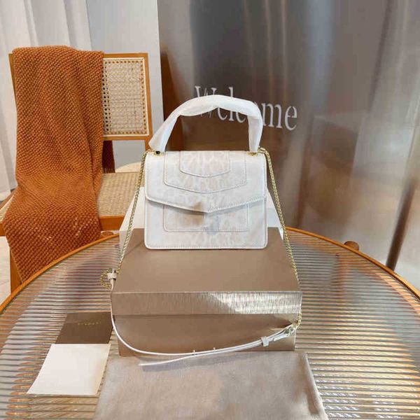 crossbody bags luxurious fashion design gold chain shoulder tote handbag simple atmosphere genuine leather 220314
crossbody bags luxurious fashion design gold chain shoulder tote handbag simple atmosphere genuine leather 220314