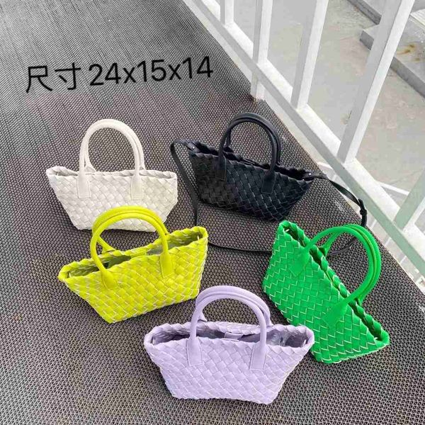 botega venates jodie mini teen intrecciato pouch leather women's hand leather woven tote large capacity single shoulder crossbody veget
botega venates jodie mini teen intrecciato pouch leather women's hand leather woven tote large capacity single shoulder crossbody veget