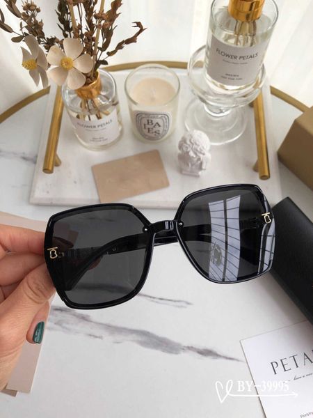 luxury fashion brand sunglasses designer women sunglasses men beach brand fashion sunglasses classic round large frame designer polarized su, White;black
luxury fashion brand sunglasses designer women sunglasses men beach brand fashion sunglasses classic round large frame designer polarized su, White;black