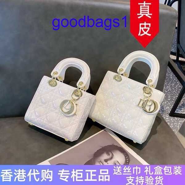 original edition 8a diross's lady bags online shop bag 2023 new patent leather princess diana bag fashionable high-grade versatile
original edition 8a diross's lady bags online shop bag 2023 new patent leather princess diana bag fashionable high-grade versatile