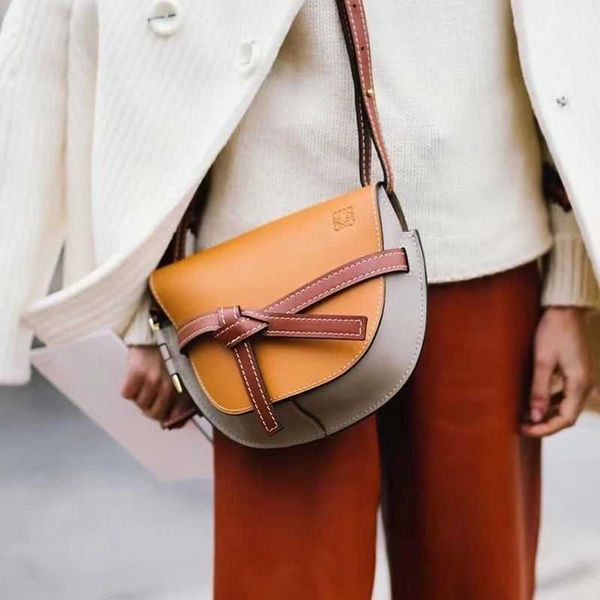 designer loews bags 2023 new diagonal span shoulder bag women's lychee grain cow leather versatile bow gate bag fashion saddle bag 9d2s
designer loews bags 2023 new diagonal span shoulder bag women's lychee grain cow leather versatile bow gate bag fashion saddle bag 9d2s