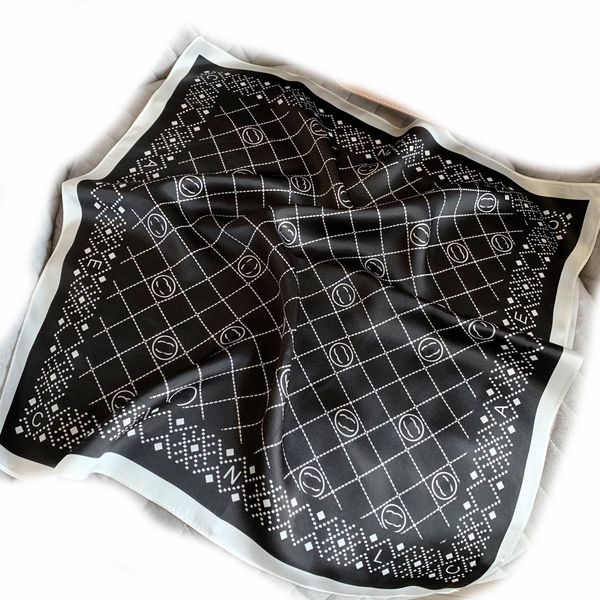 classic designer brand scarves silk scarf black white luxury headband fashion print letter gift 53x53cm, Blue;gray
classic designer brand scarves silk scarf black white luxury headband fashion print letter gift 53x53cm, Blue;gray