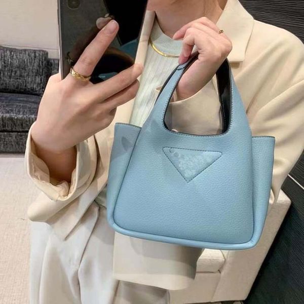 women's bag, vegetable basket, bucket bag, designer's new handbag, mini tote bag, handheld women's one shoulder crossbody bag
women's bag, vegetable basket, bucket bag, designer's new handbag, mini tote bag, handheld women's one shoulder crossbody bag
