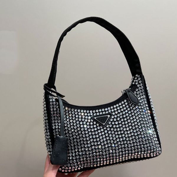 luxury shoulder bag women's designer handbag half moon tote bag fashion paris handbag rectangle zipper wandering bag full body diamond
luxury shoulder bag women's designer handbag half moon tote bag fashion paris handbag rectangle zipper wandering bag full body diamond