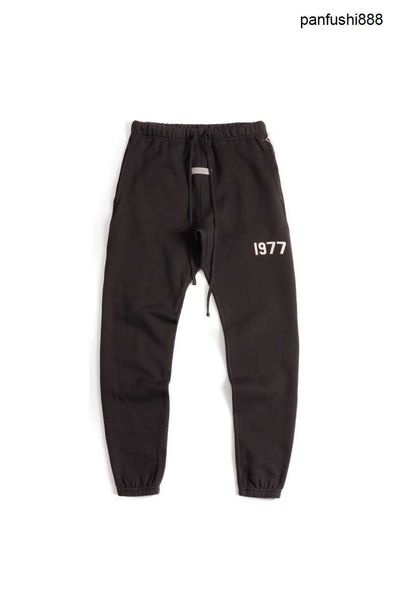 foggg trendy pants fogg double thread high street straight tube 1977 flocked leggings and using 380 brushed fabric, Black
foggg trendy pants fogg double thread high street straight tube 1977 flocked leggings and using 380 brushed fabric, Black