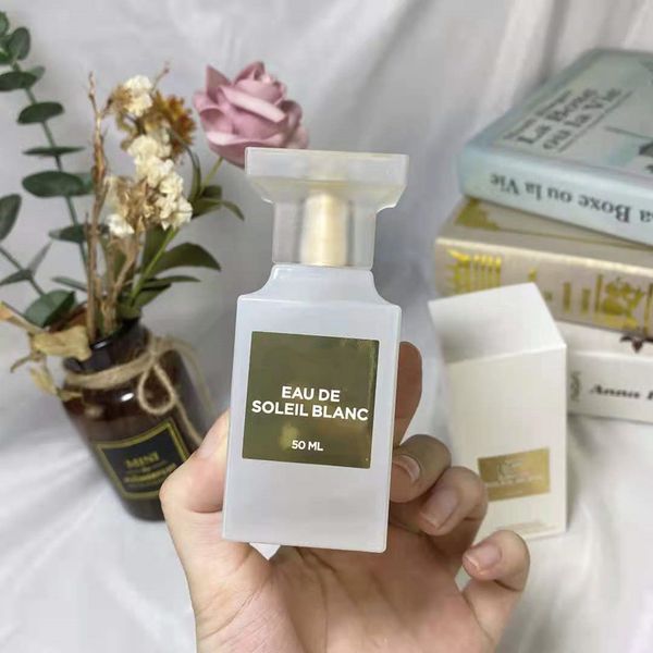 designer men 20 kinds perfume oud wood lost cherry rose prick bitter peach fucking fabulous 50ml good smell long time lasting body spray hig
designer men 20 kinds perfume oud wood lost cherry rose prick bitter peach fucking fabulous 50ml good smell long time lasting body spray hig